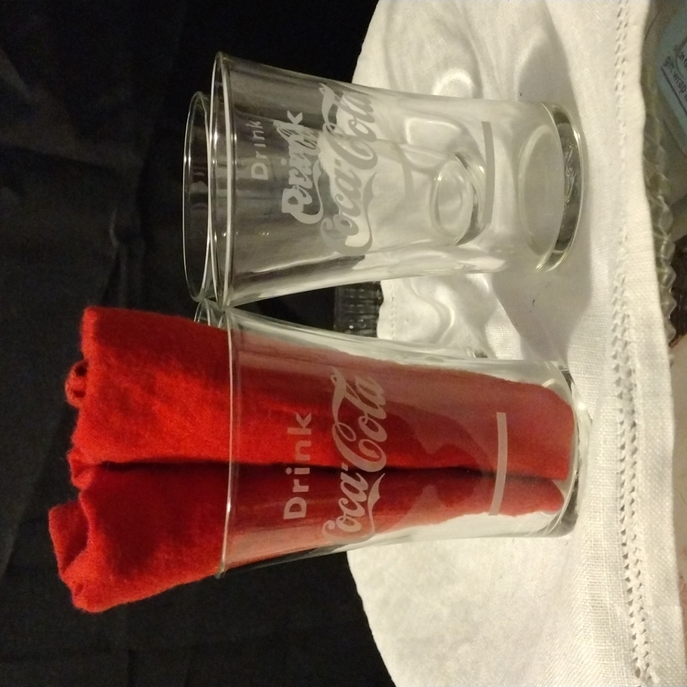 Set of 4 Vintage Coca-Cola glasses with syrup line
